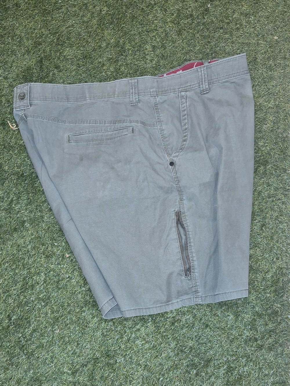 Wrangler Men's Light Gray Cargo Shorts with Side Pocket
